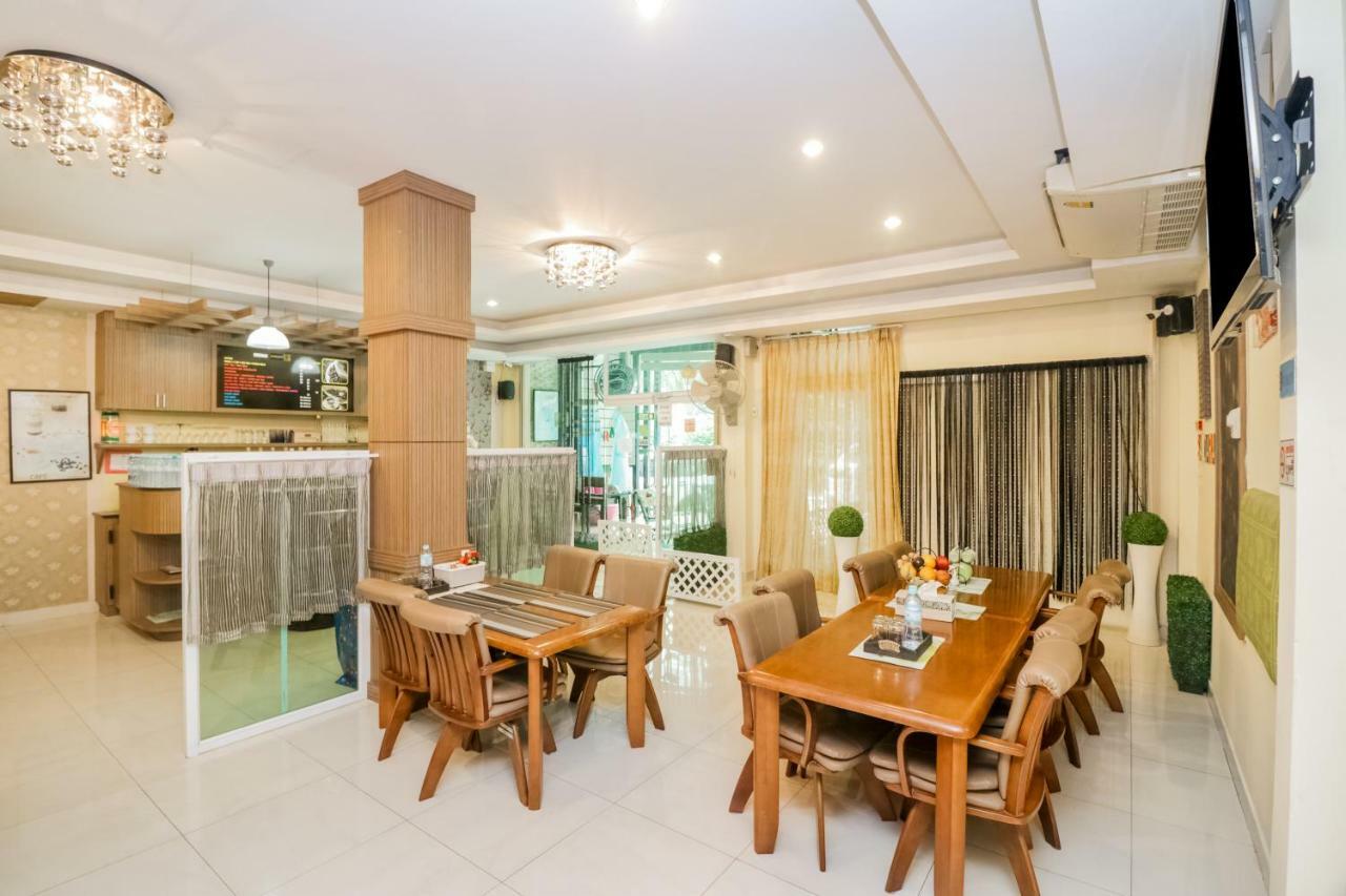 Oyo 146 Rivana Boutique By Sandara Pattaya Zewnętrze zdjęcie